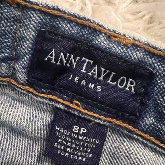 Ann Taylor Jeans Denim Shorts Size 8 P - Picture 2 of 10